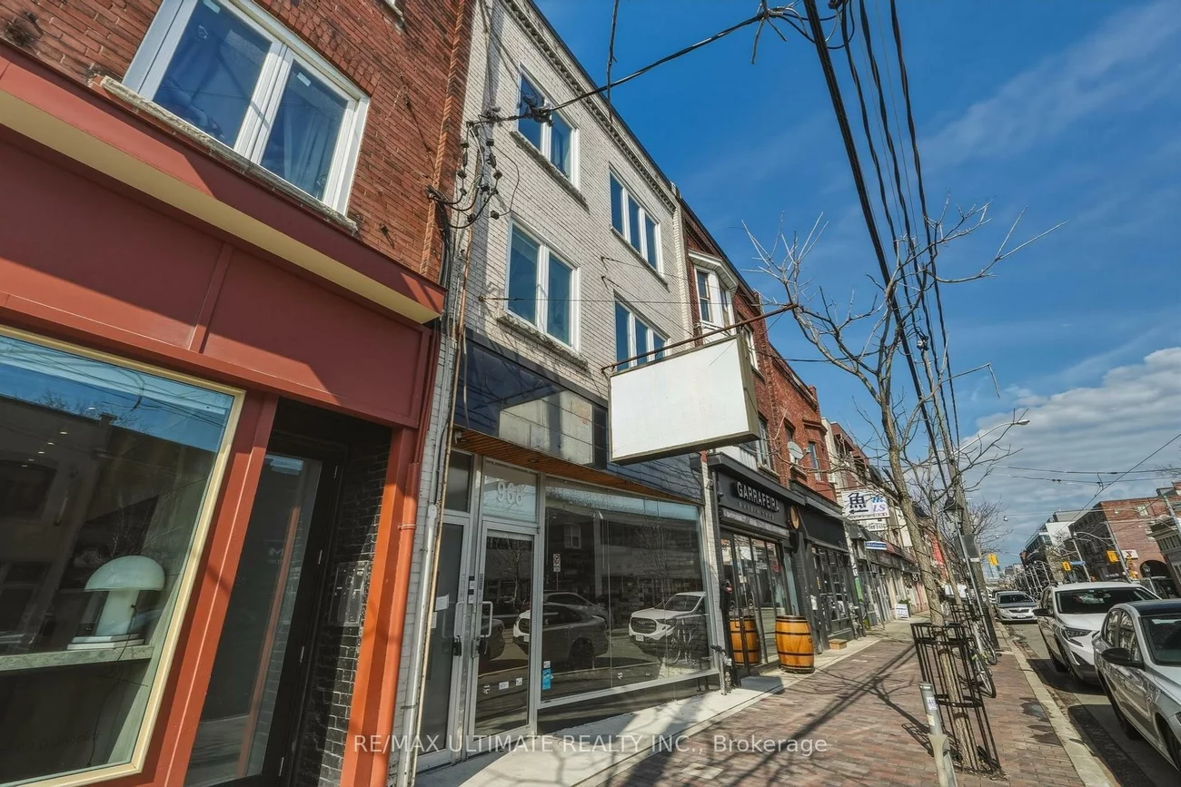 968, College, Dufferin Grove, Toronto