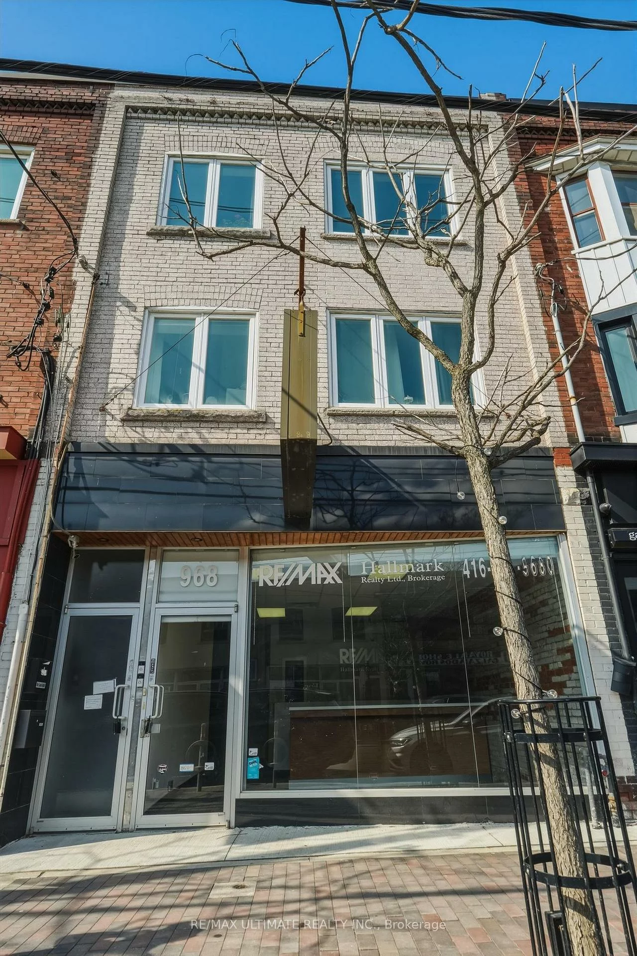 968, College, Dufferin Grove, Toronto