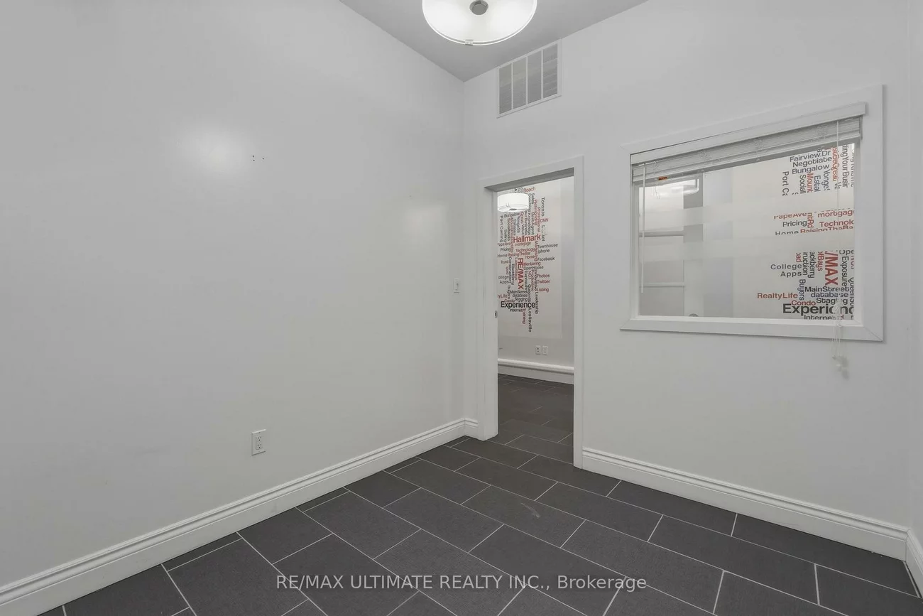 968, College, Dufferin Grove, Toronto