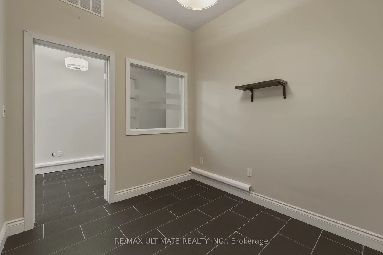 968, College, Dufferin Grove, Toronto
