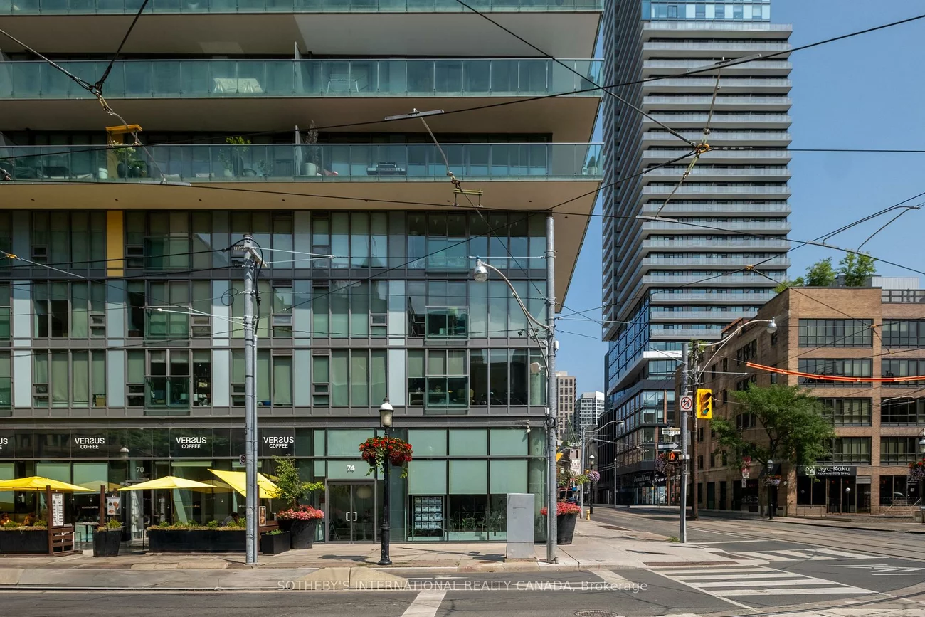 74, Adelaide, Church-Yonge Corridor, Toronto