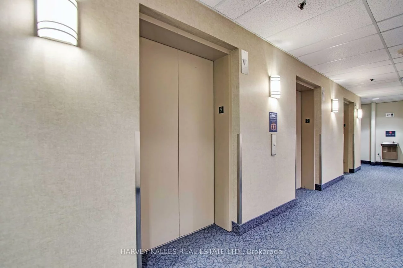 45, Sheppard, Willowdale East, Toronto