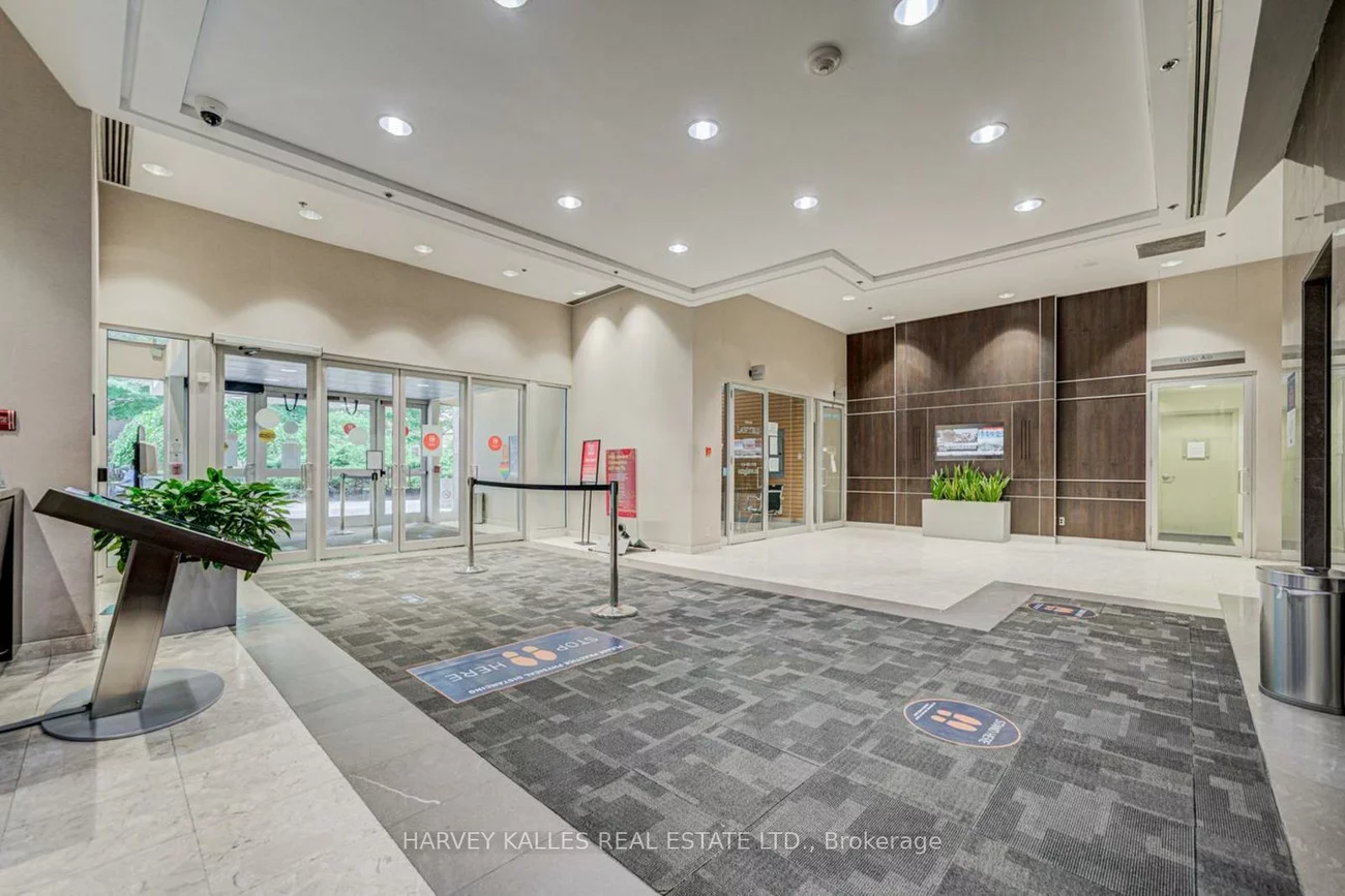 45, Sheppard, Willowdale East, Toronto