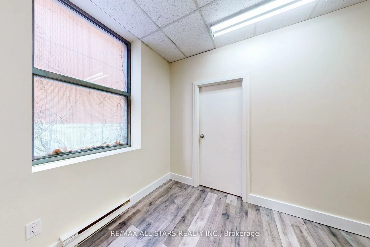 66, Gerrard, Church-Yonge Corridor, Toronto