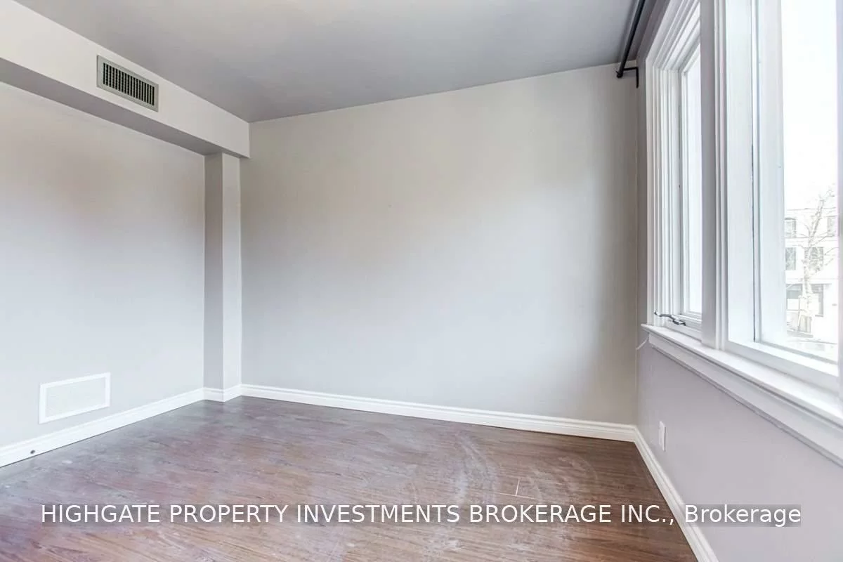 3189, Yonge, Lawrence Park North, Toronto