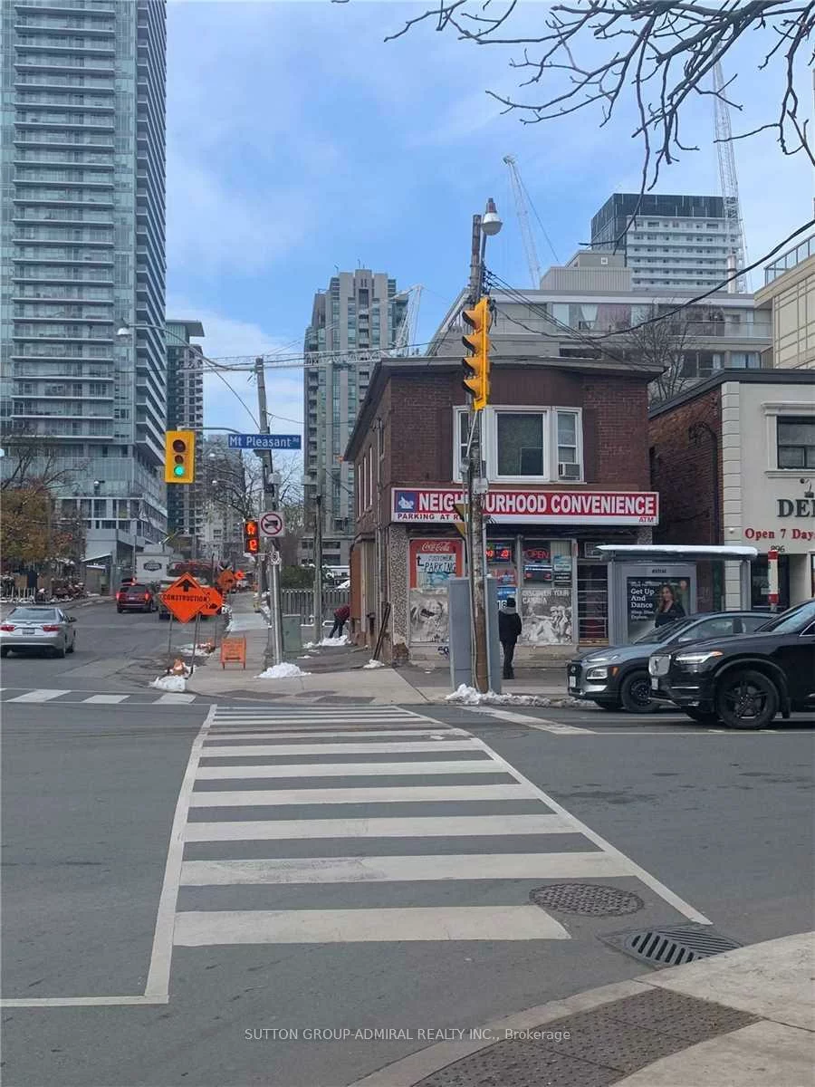 894, Mount Pleasant, Mount Pleasant West, Toronto