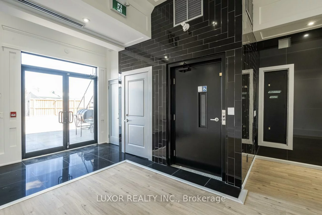 2915-17, Dufferin, Lawrence Park South, Toronto
