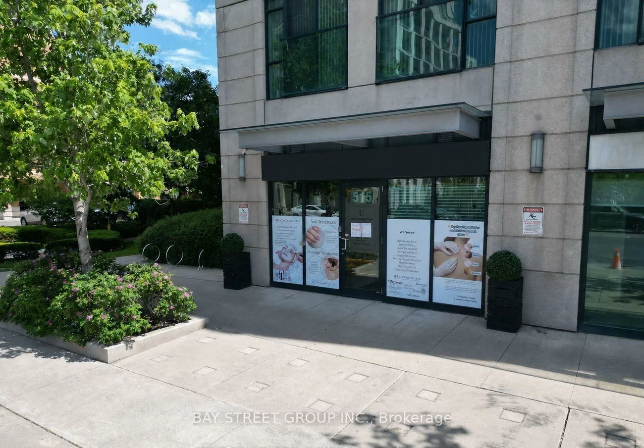515, Wilson, Clanton Park, Toronto