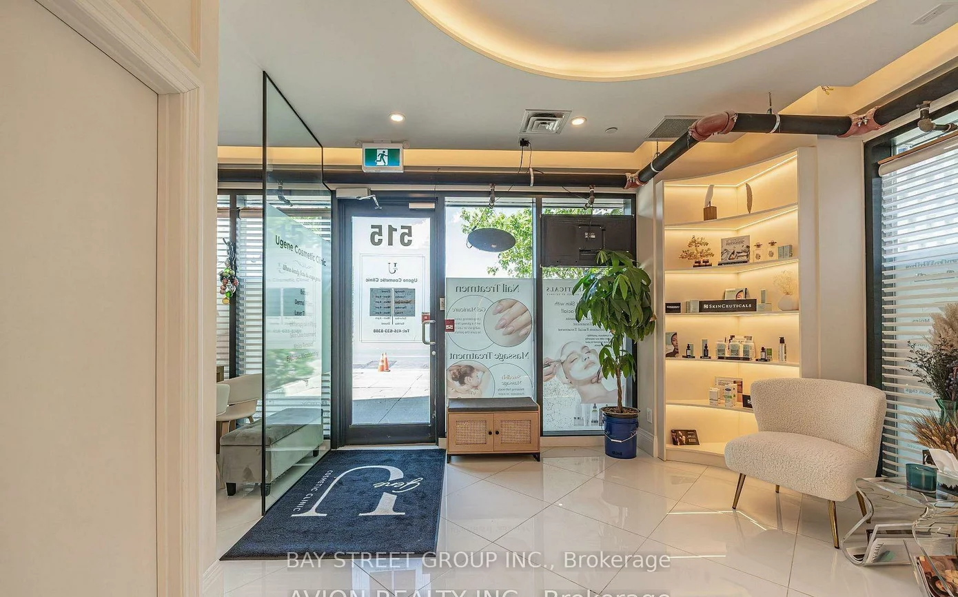 515, Wilson, Clanton Park, Toronto