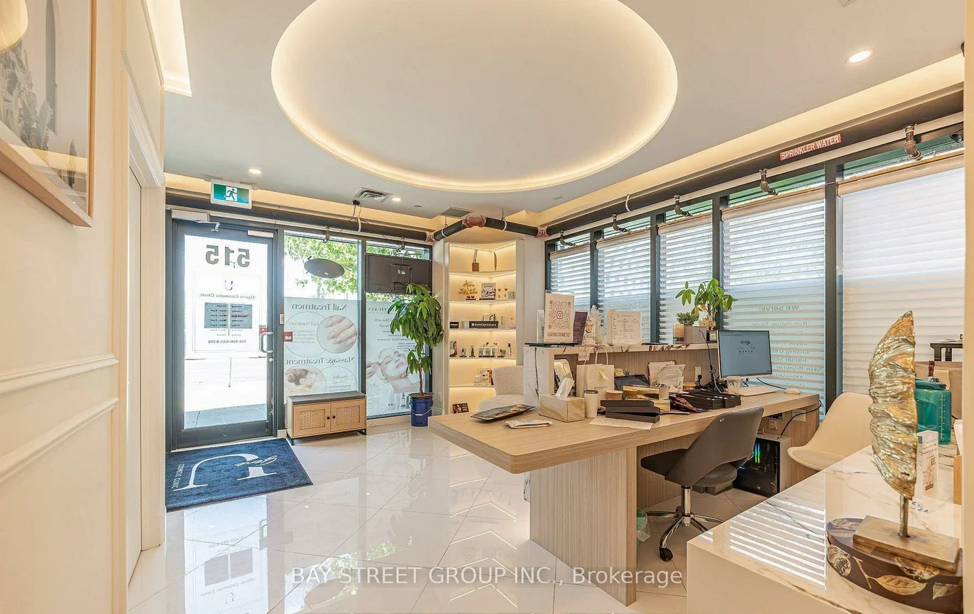 515, Wilson, Clanton Park, Toronto