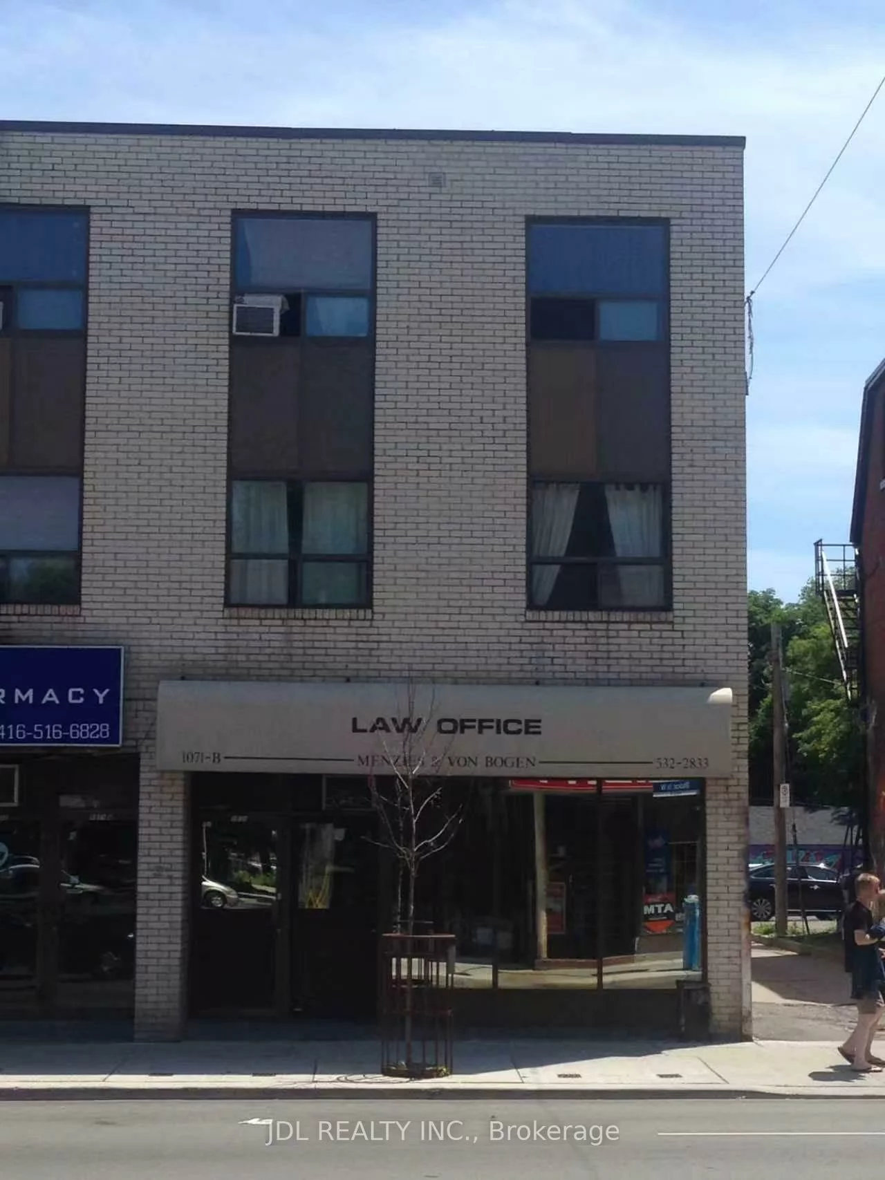 1071-B, Bloor, Dufferin Grove, Toronto