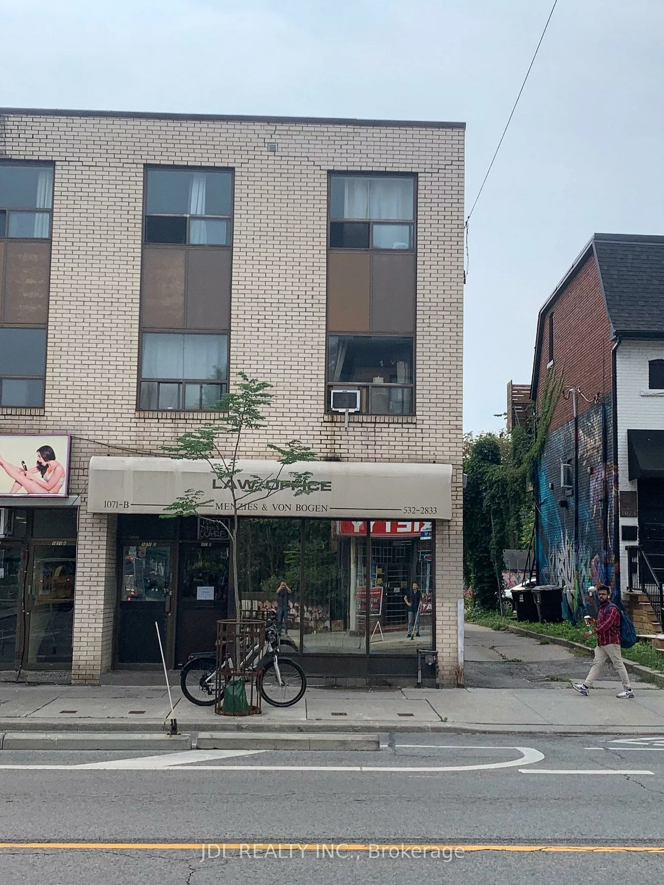 1071-B, Bloor, Dufferin Grove, Toronto