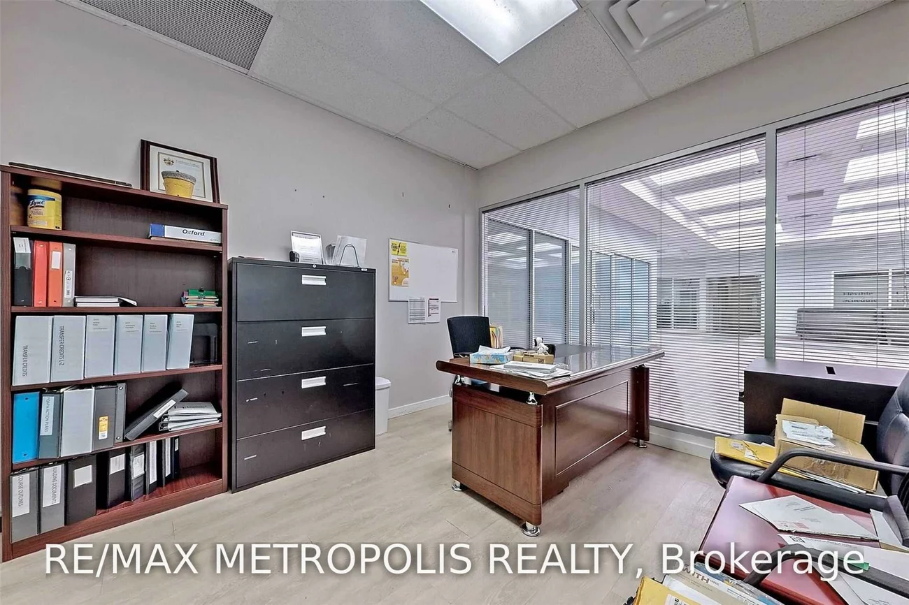 155, Consumers, Henry Farm, Toronto