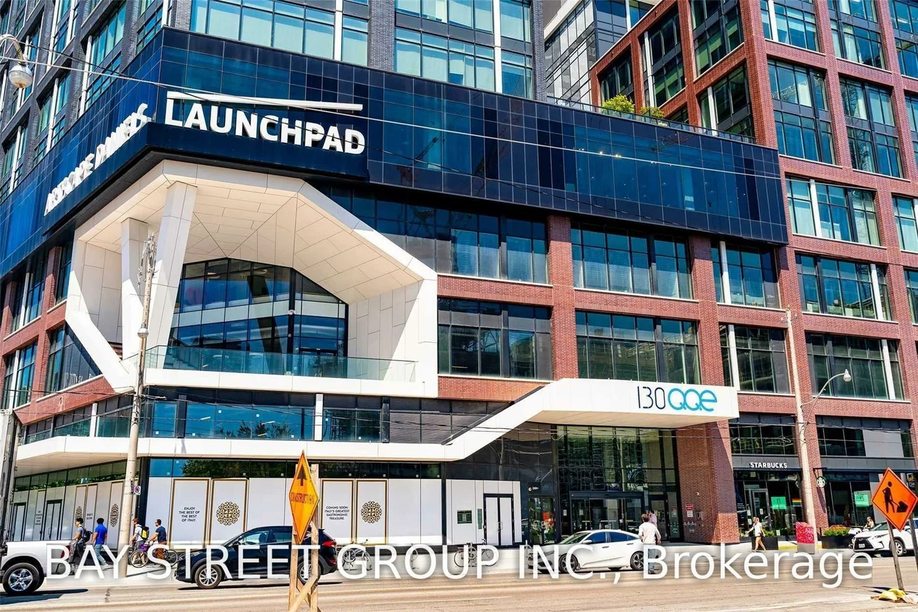 130, Queens, Waterfront Communities C8, Toronto