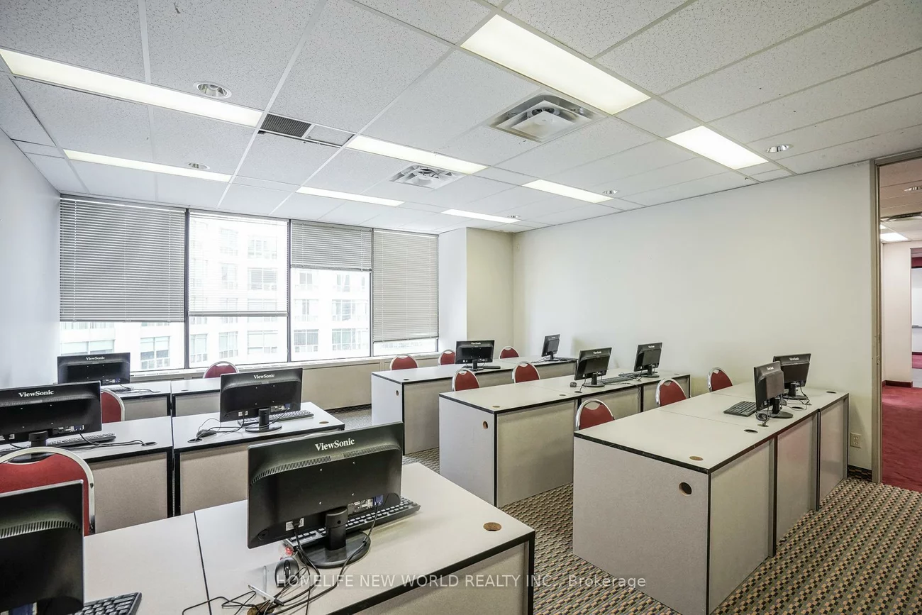 920, Yonge, Annex, Toronto