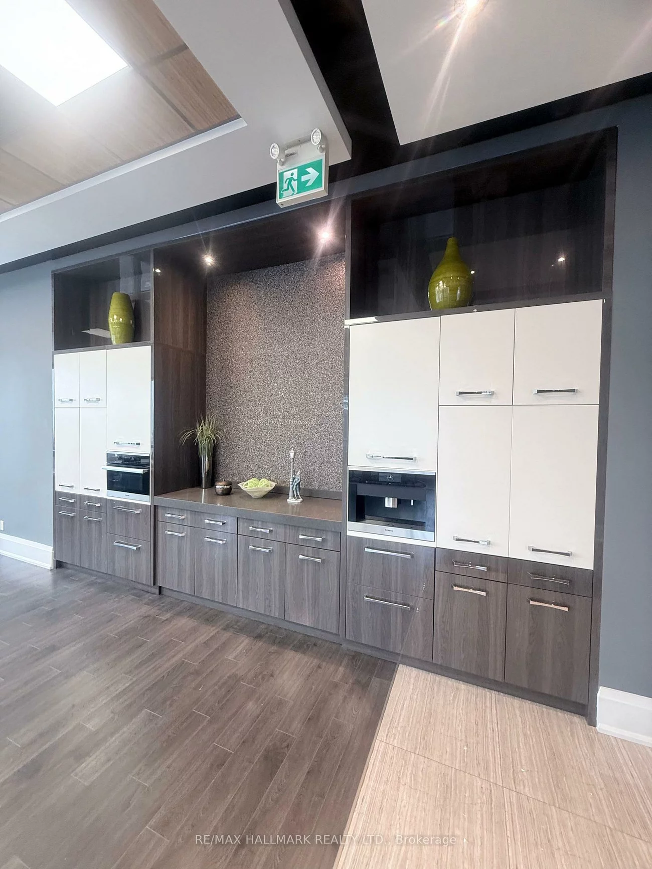 4789, Yonge, Willowdale East, Toronto