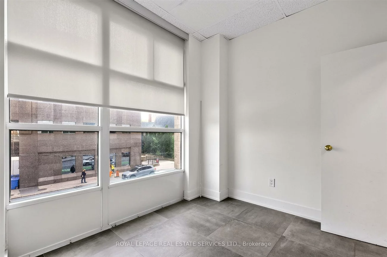 421, Bloor, North St. James Town, Toronto