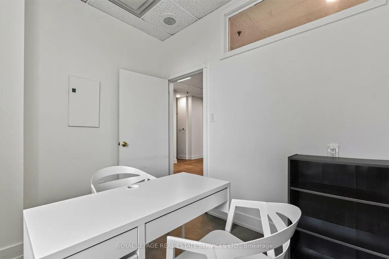421, Bloor, North St. James Town, Toronto
