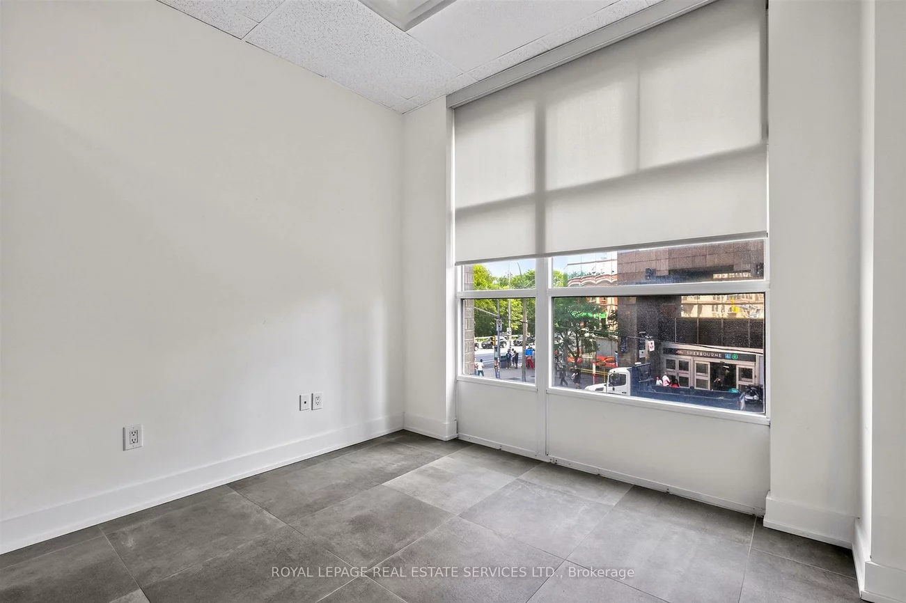 421, Bloor, North St. James Town, Toronto