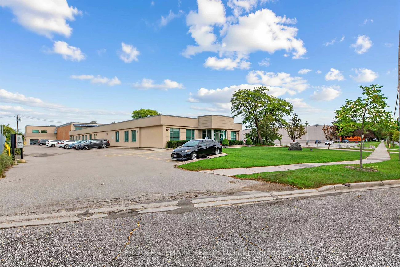 30, Kern, Banbury-Don Mills, Toronto