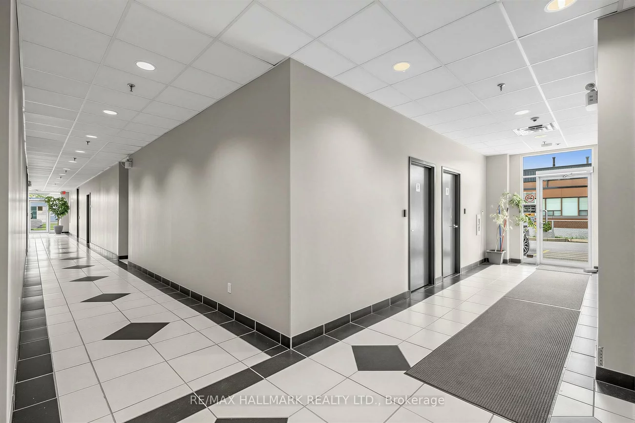 30, Kern, Banbury-Don Mills, Toronto