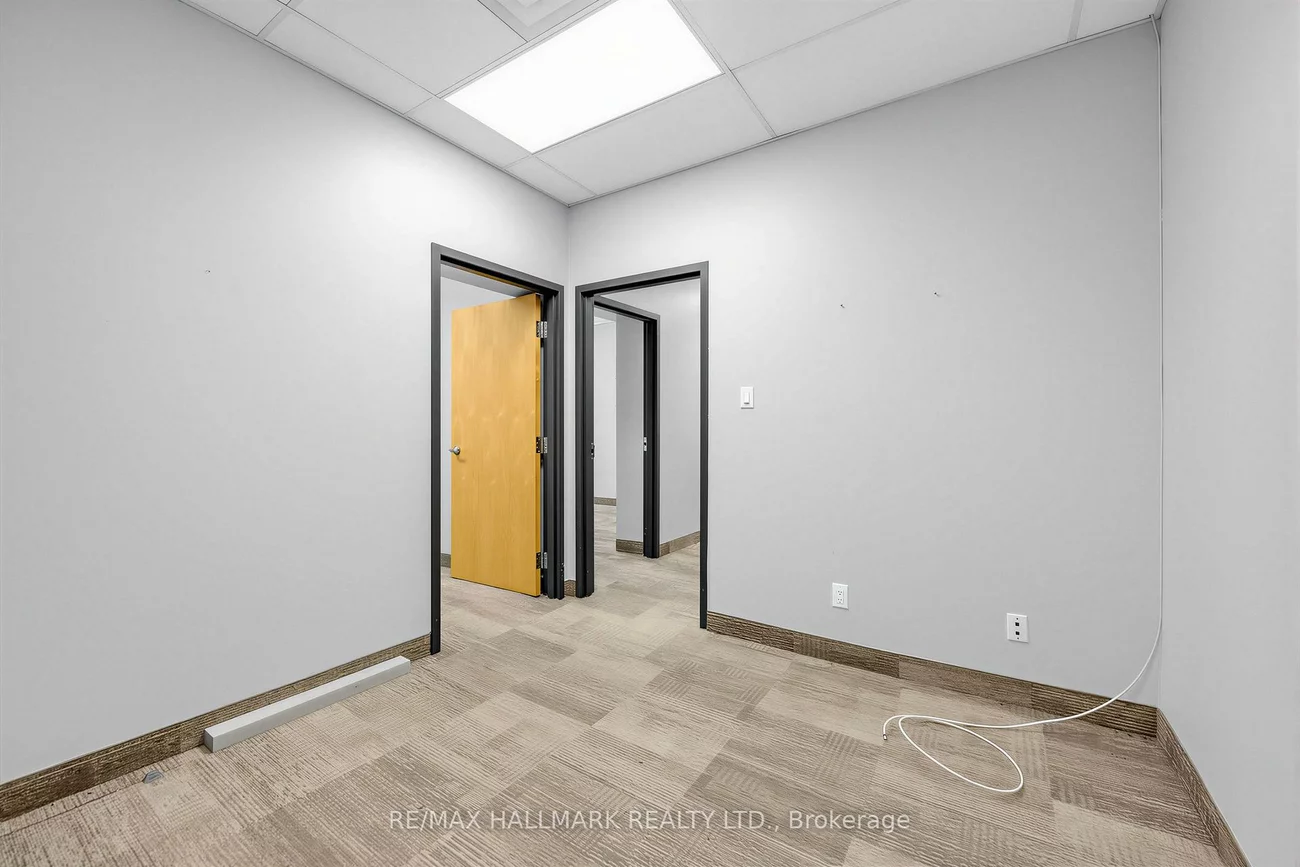 30, Kern, Banbury-Don Mills, Toronto