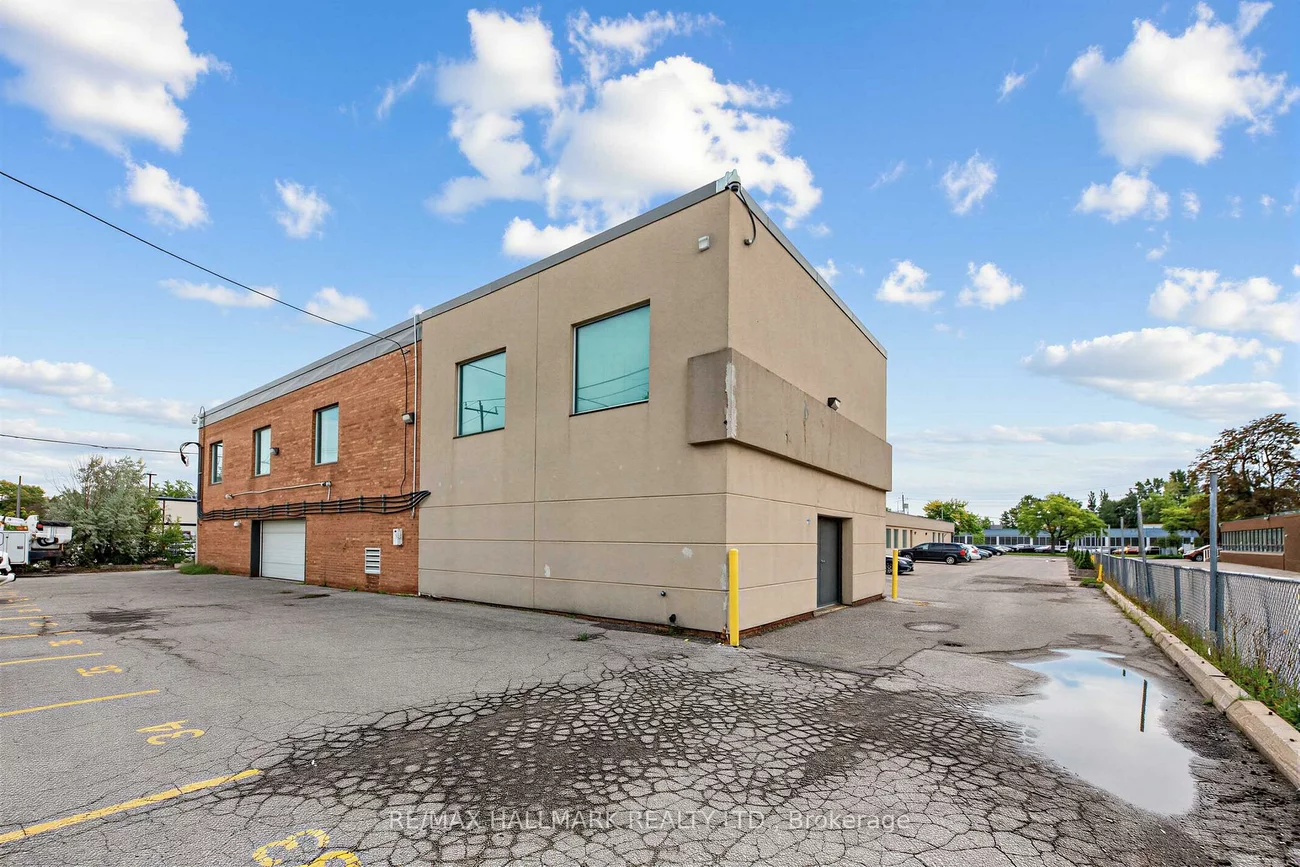 30, Kern, Banbury-Don Mills, Toronto