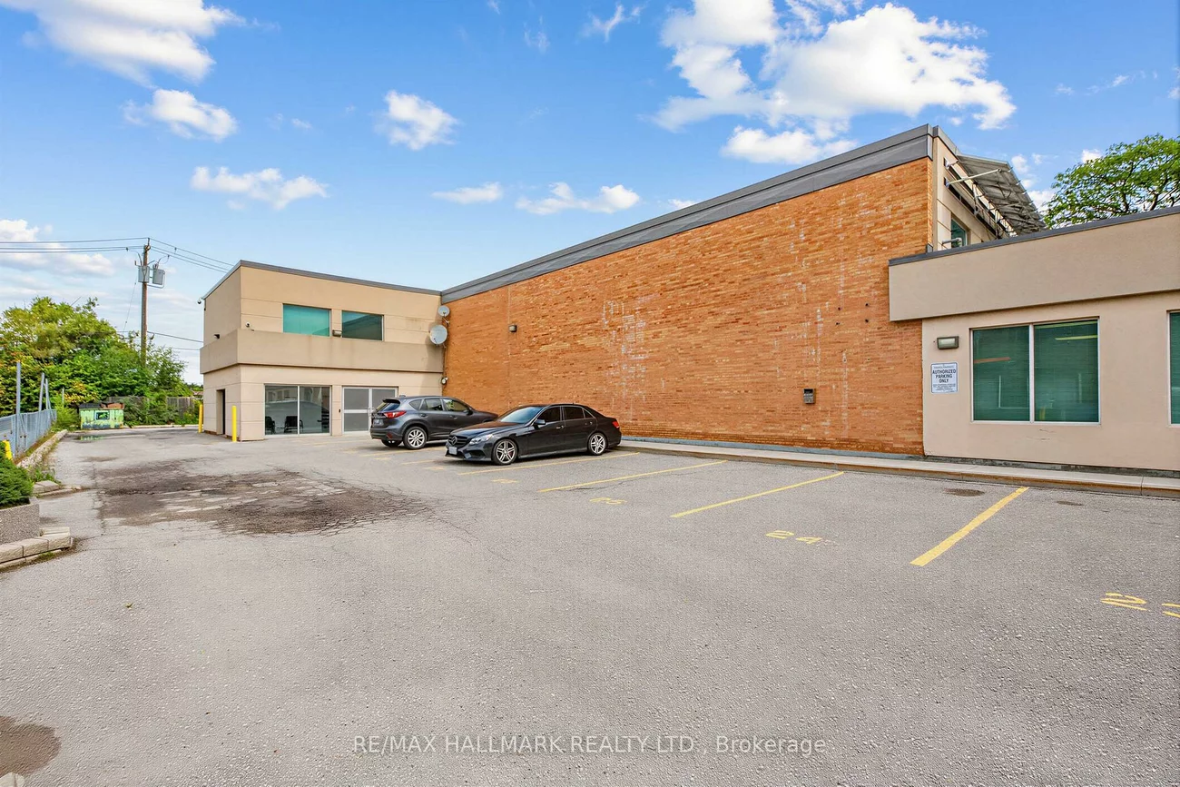 30, Kern, Banbury-Don Mills, Toronto