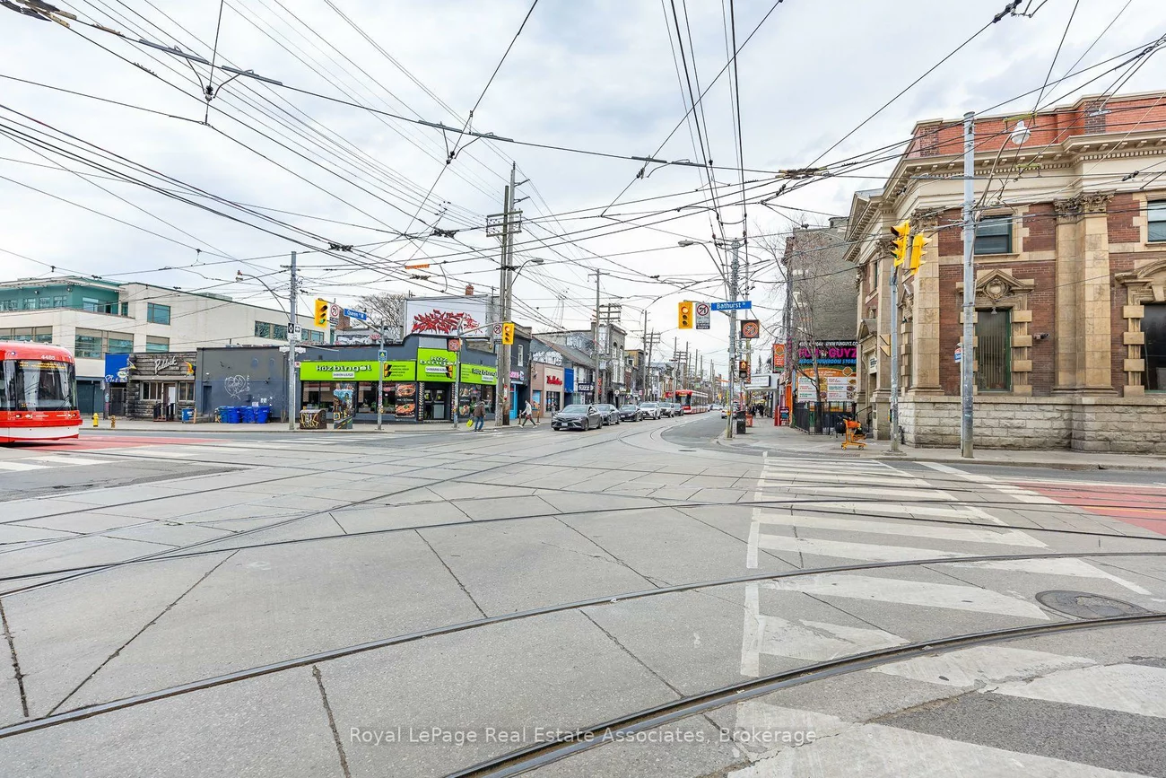 592, Queen, Trinity-Bellwoods, Toronto