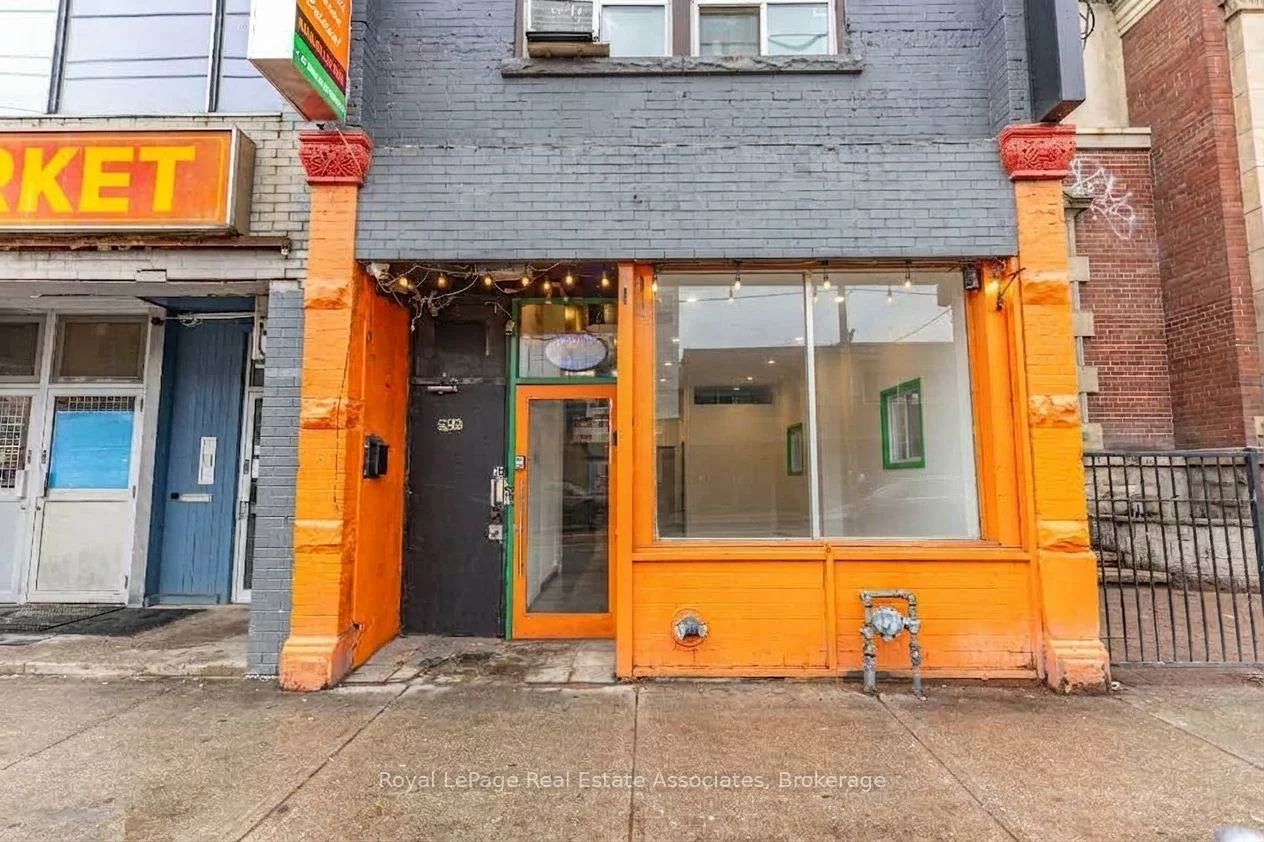 592, Queen, Trinity-Bellwoods, Toronto