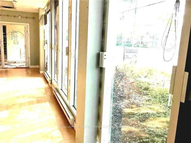 80, Finch, Newtonbrook West, Toronto