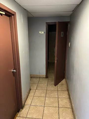708, Bloor, Annex, Toronto