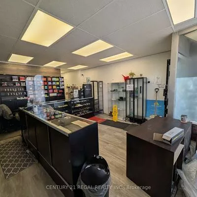 923, Kingston, The Beaches, Toronto