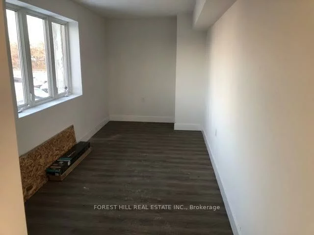 127, Raleigh, Clairlea-Birchmount, Toronto