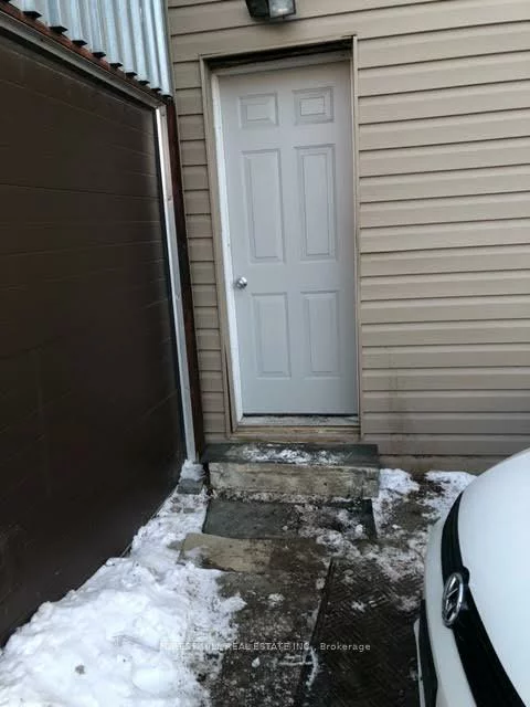 127, Raleigh, Clairlea-Birchmount, Toronto