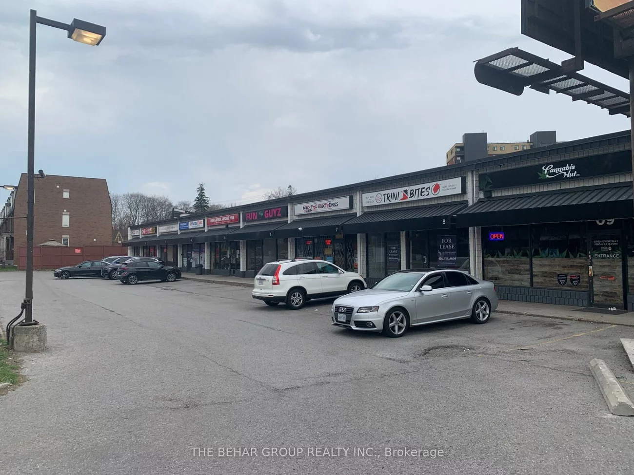 4288, Kingston, West Hill, Toronto