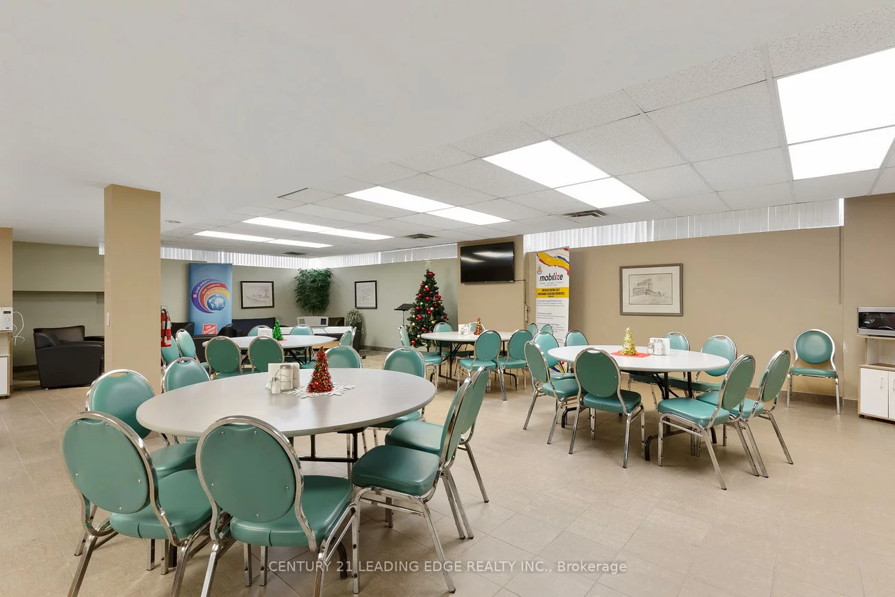 1645, Warden, Wexford-Maryvale, Toronto