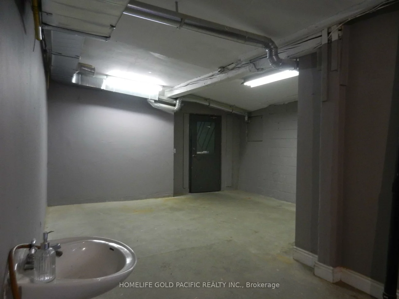 21, Raleigh, Clairlea-Birchmount, Toronto