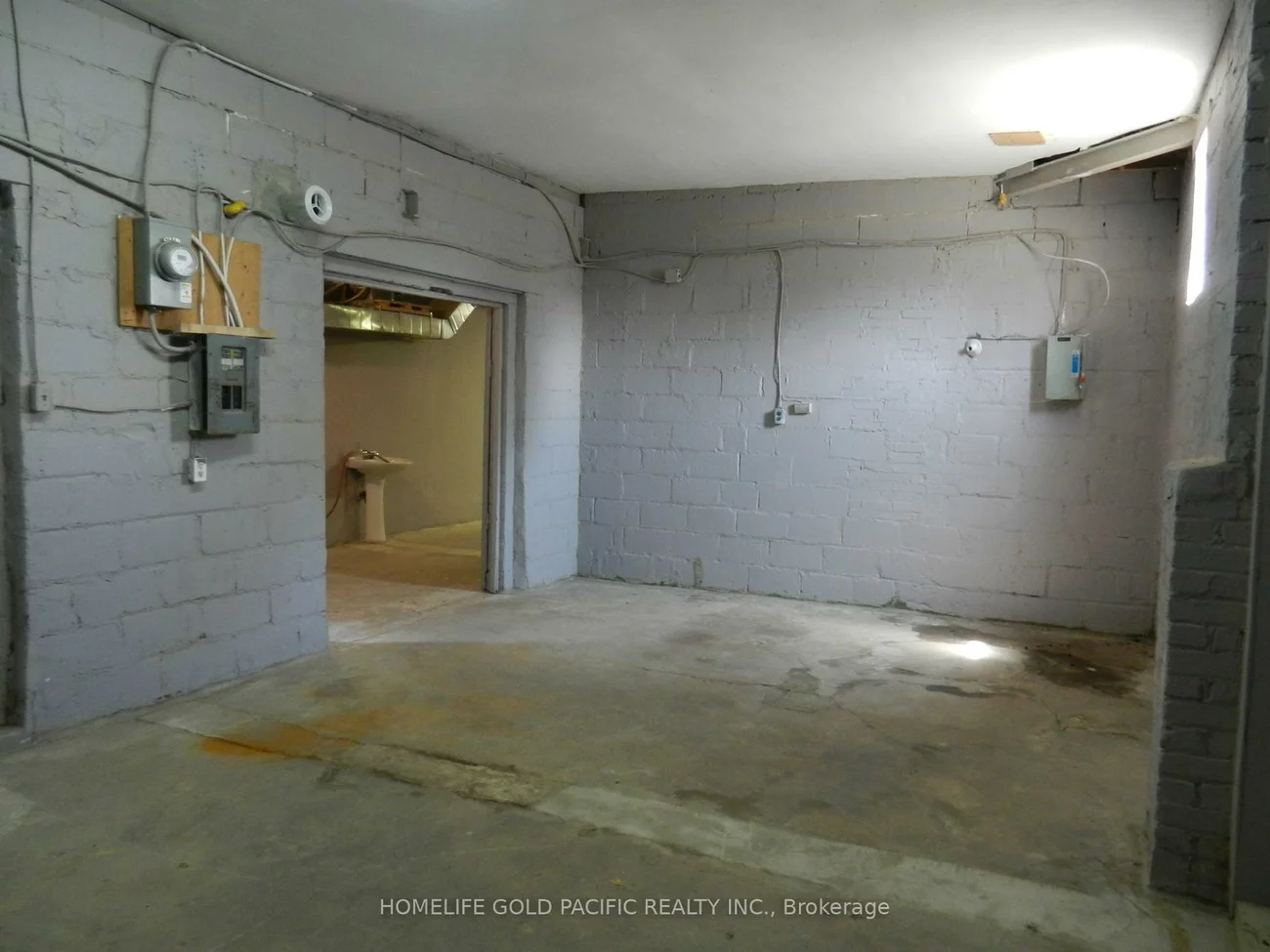 21, Raleigh, Clairlea-Birchmount, Toronto