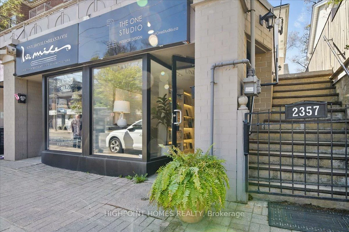 2359, Queen, The Beaches, Toronto