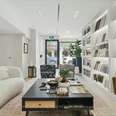 2359, Queen, The Beaches, Toronto