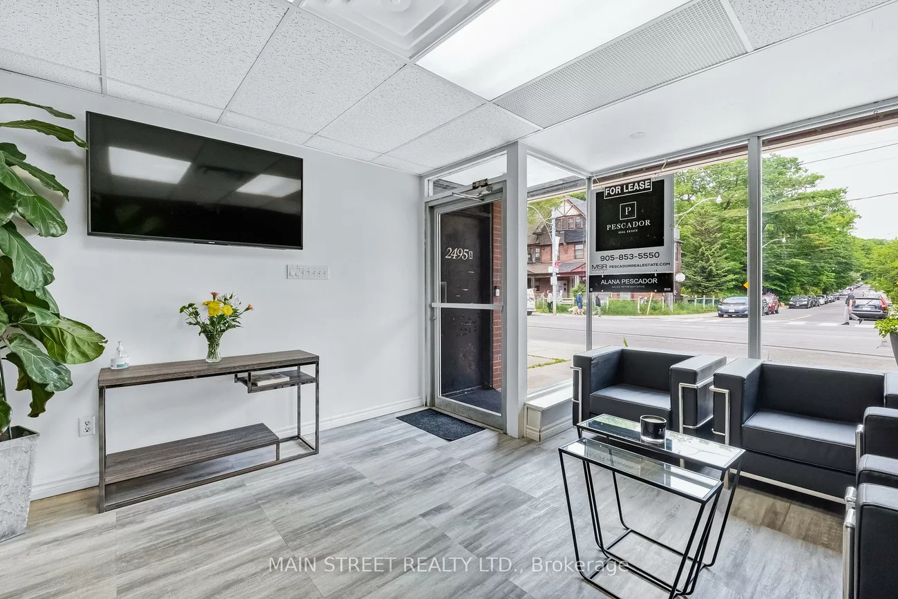 2495, Queen, The Beaches, Toronto