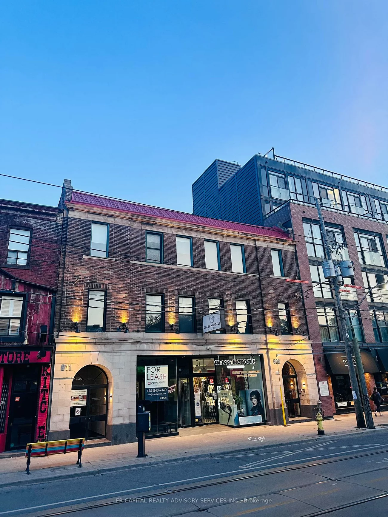 909, Queen, South Riverdale, Toronto