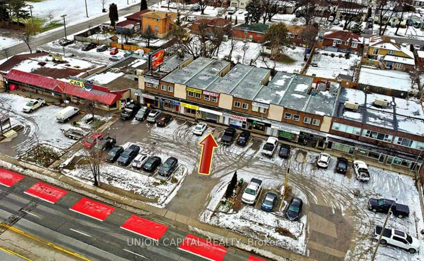 2811, Eglinton, Eglinton East, Toronto