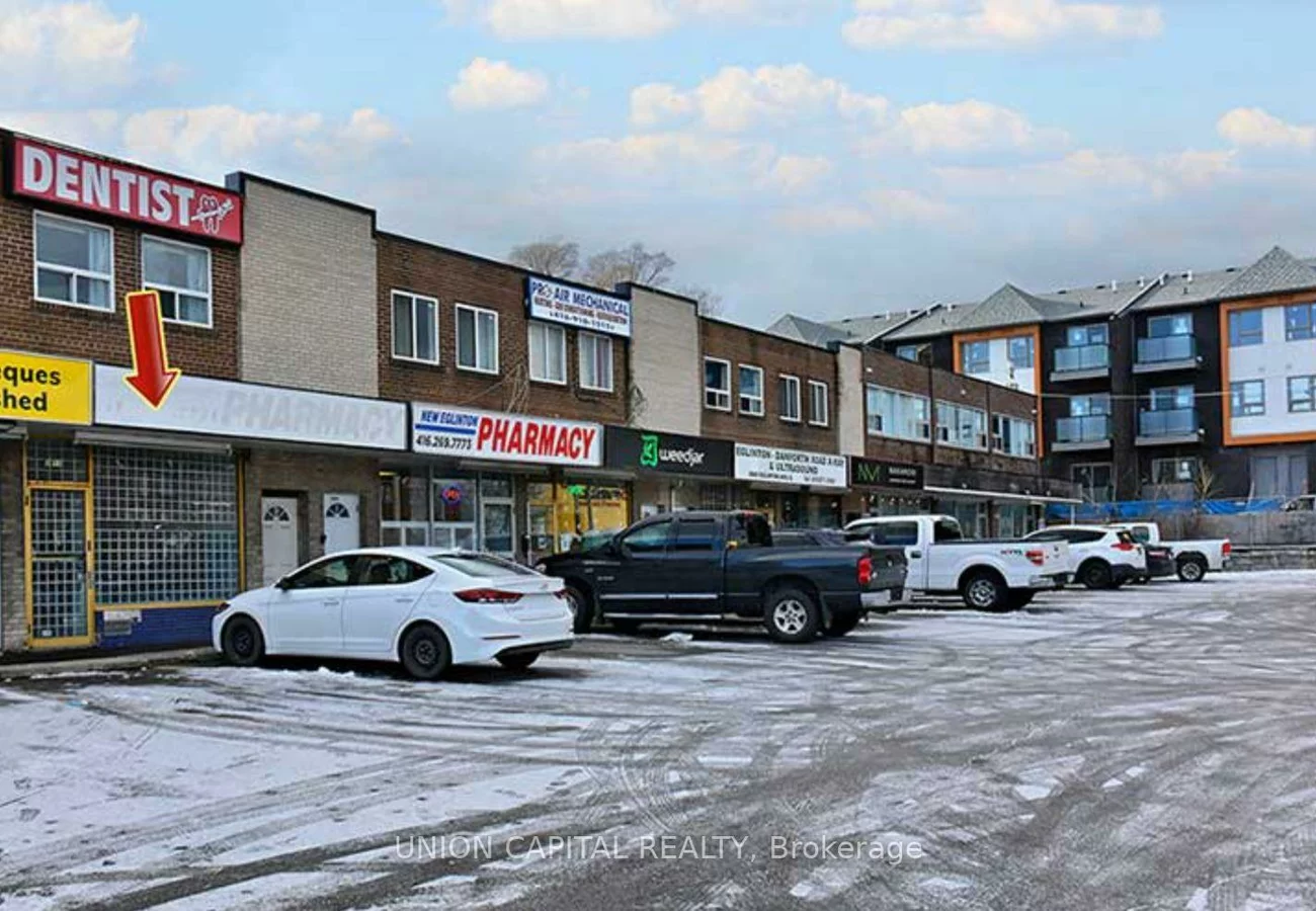 2811, Eglinton, Eglinton East, Toronto