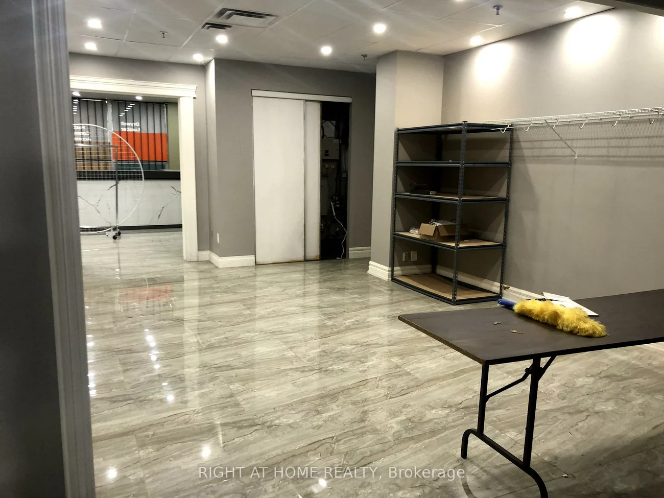 31, Estate, Woburn, Toronto