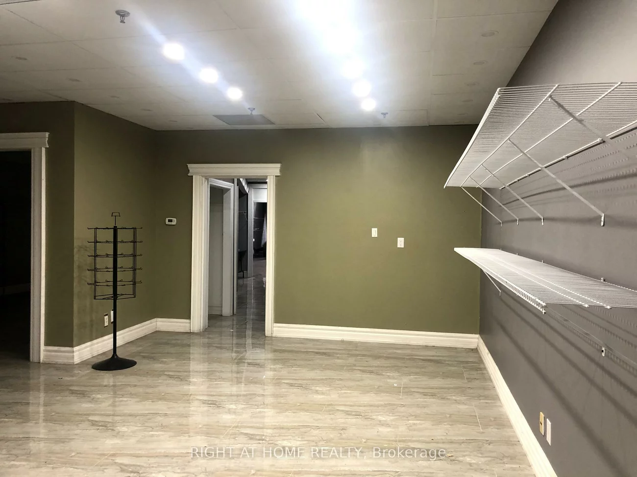 31, Estate, Woburn, Toronto