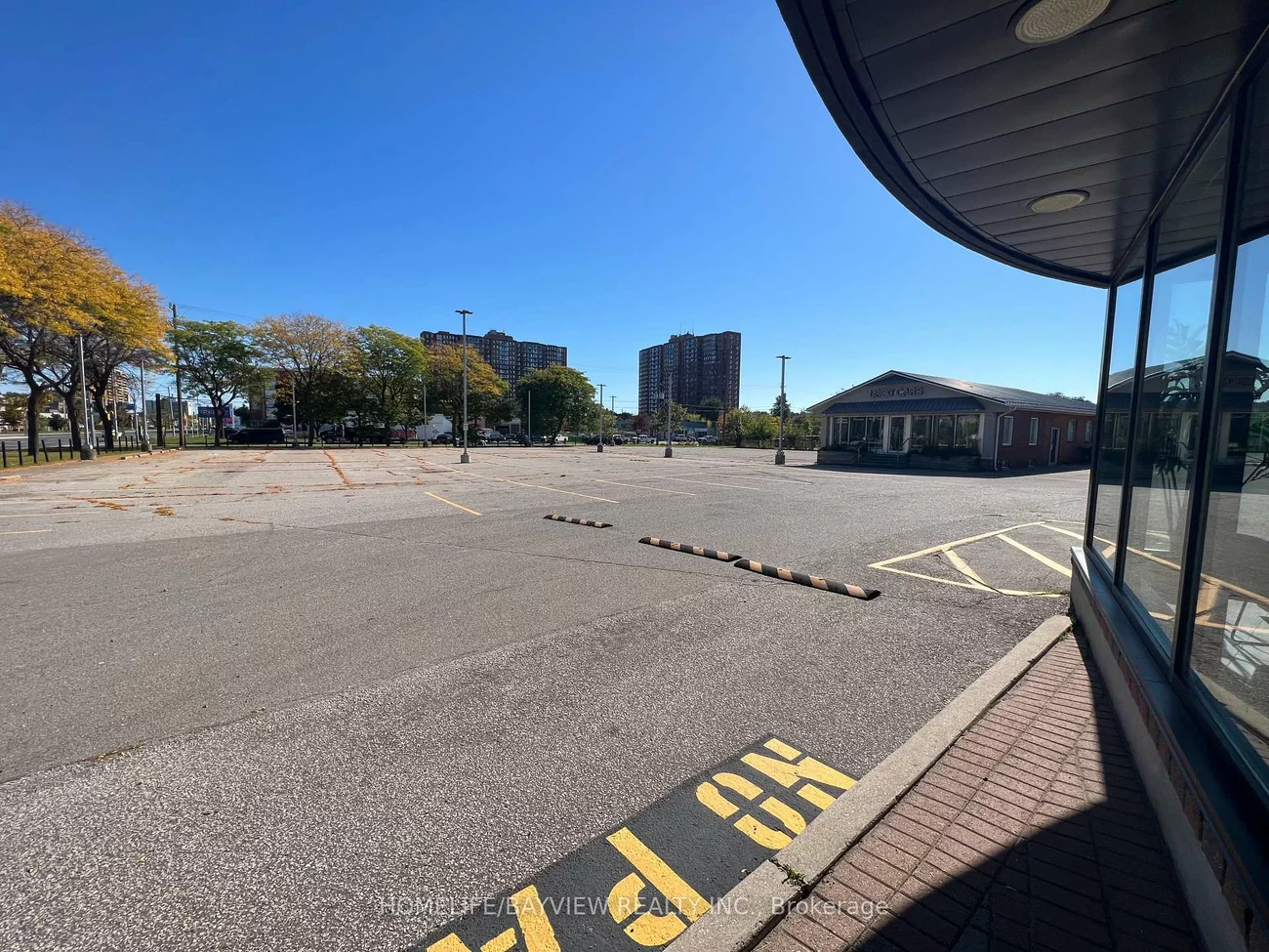 2851, Eglinton, Eglinton East, Toronto