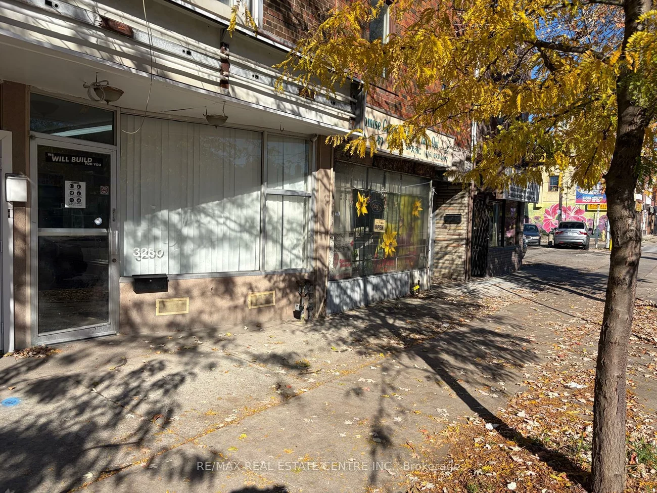 3280, Danforth, Oakridge, Toronto