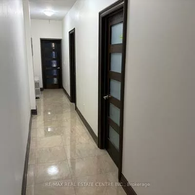 3280, Danforth, Oakridge, Toronto